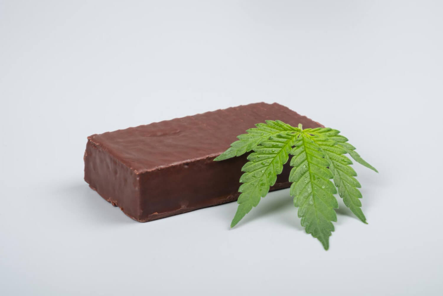 cannabis chocolate bar